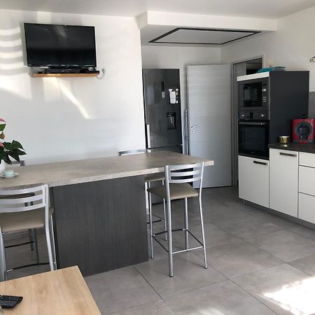 Appartement Sur La Colline Avec Acces Piscine Volx Kültér fotó