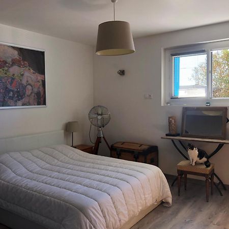 Appartement Sur La Colline Avec Acces Piscine Volx Kültér fotó