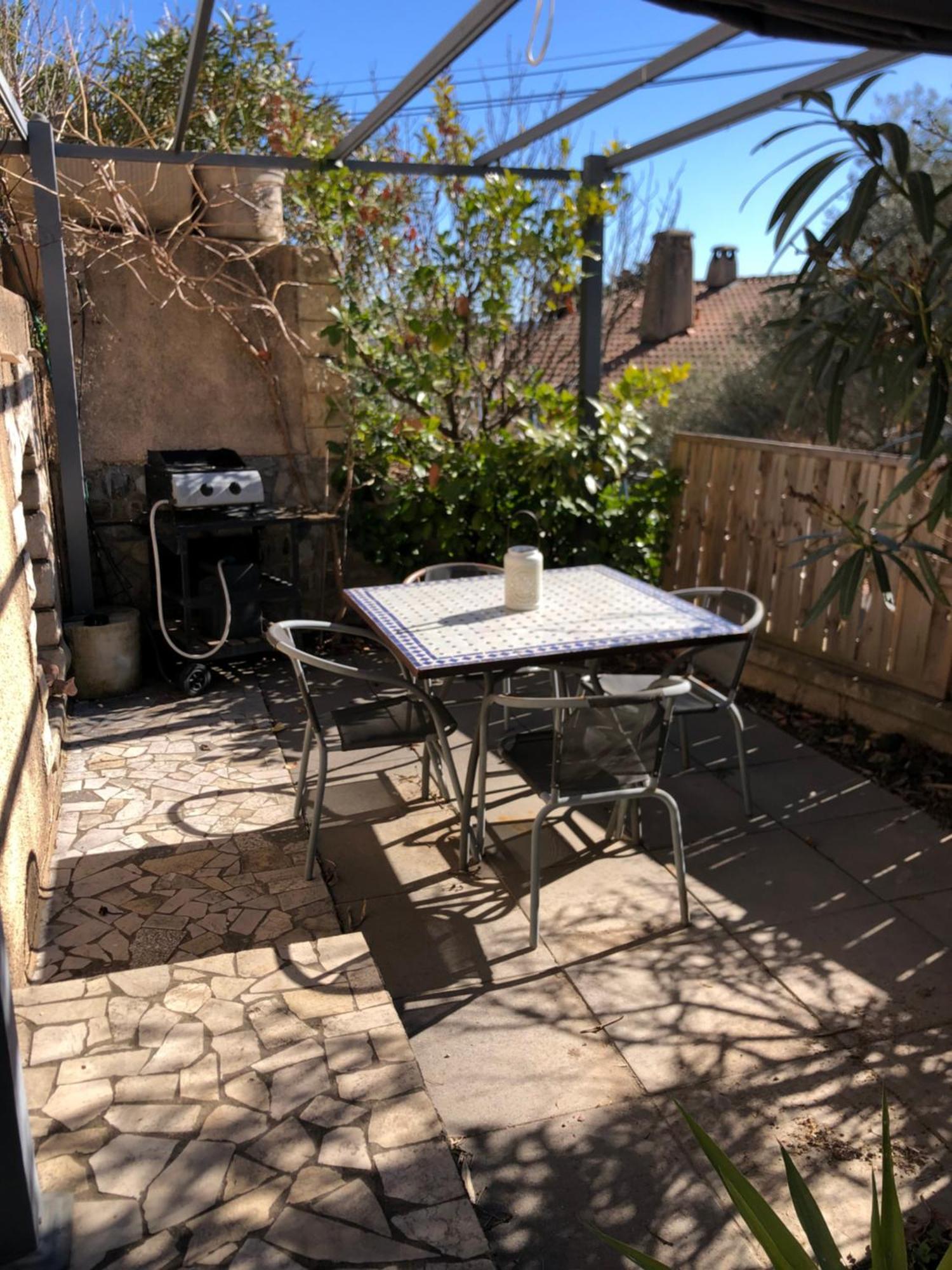 Appartement Sur La Colline Avec Acces Piscine Volx Kültér fotó